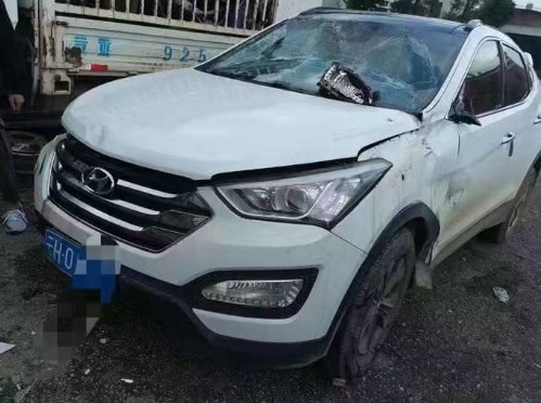 事故车云南13年现代胜达小型车 胜达 现代 事故车 自杰事故车