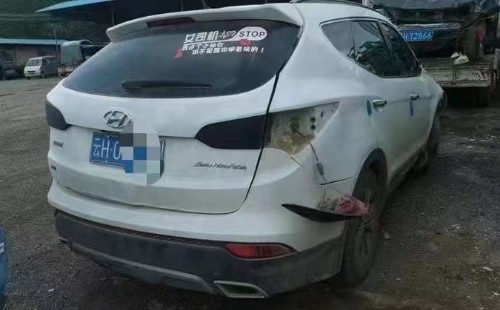 事故车云南13年现代胜达小型车 胜达 现代 事故车 自杰事故车