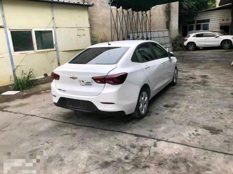 事故车厦门市年雪佛兰科沃兹小型车 科沃兹 雪佛兰 事故车 自杰事故车