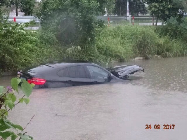 青岛市70年宝马宝马X64